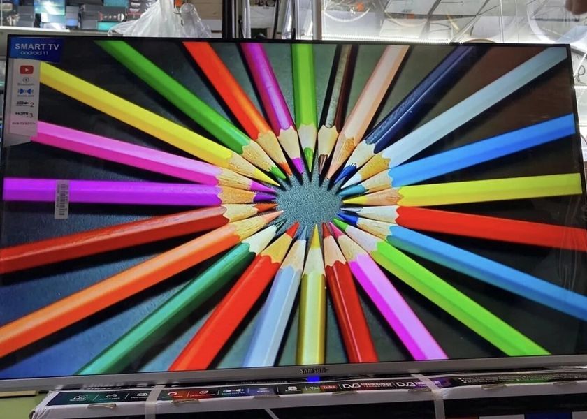 Samsung 42ʼʼ 4к-UHD Smart TV, T2 Wifi Bluetooth телевізор самсунг 32 дюйма 529 фото